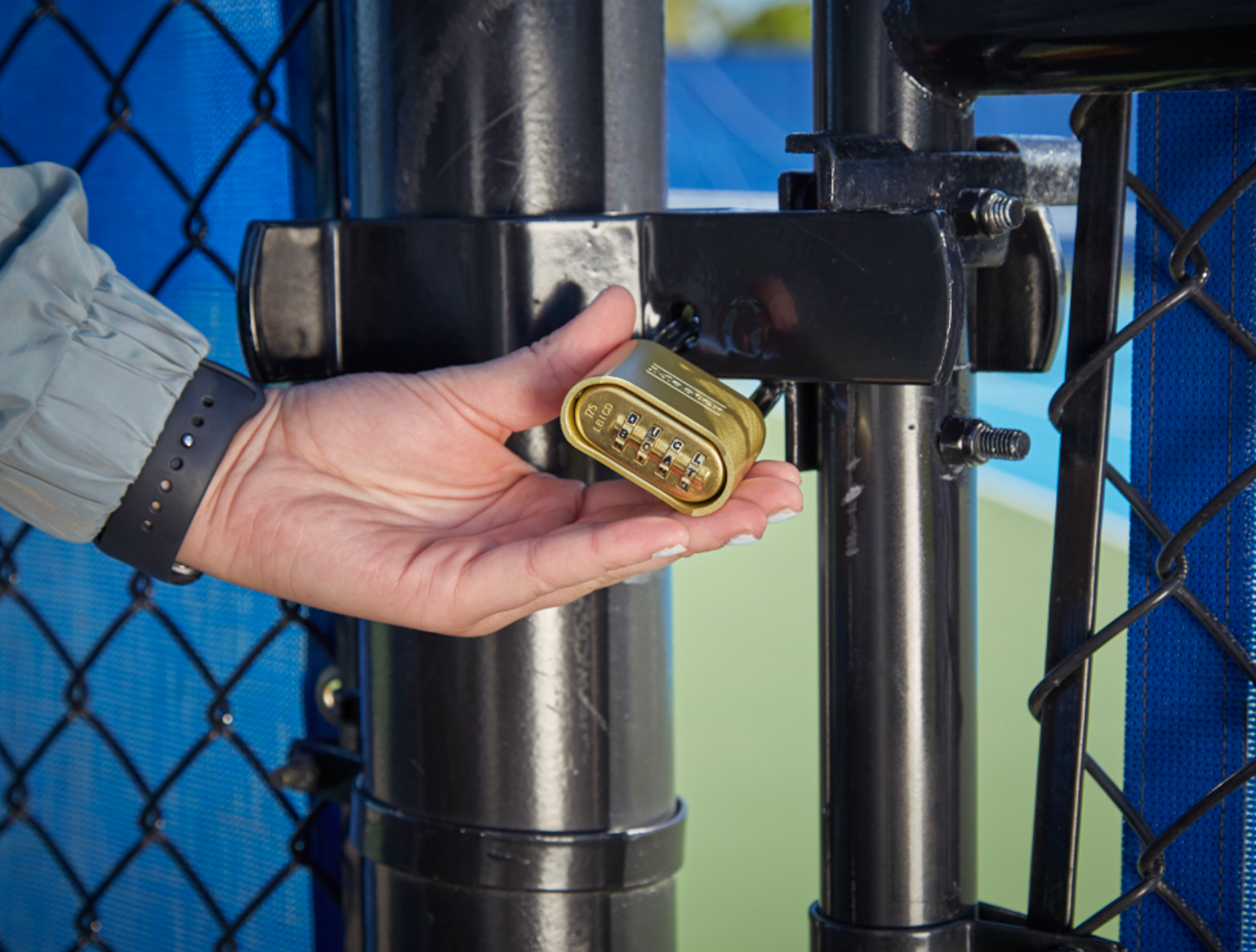 MasterLock 175DLH Brass Combination Padlock 2-1/4" Shackle