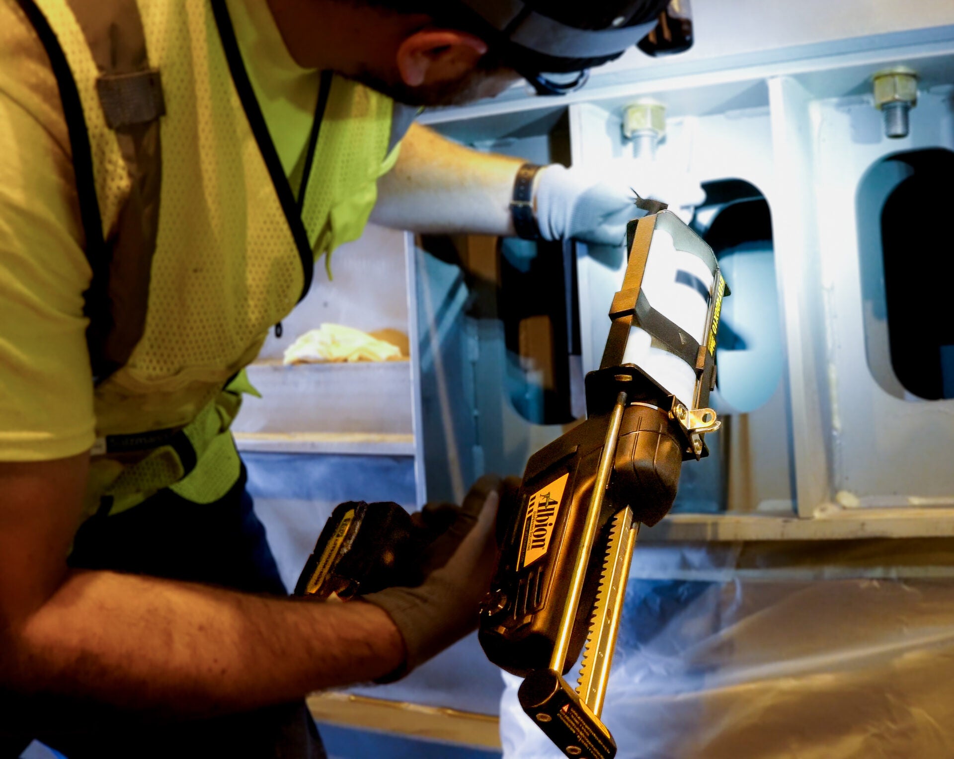 400 Series Cordless Multi-Component Cartridge Gun (10:1) 18 Volt