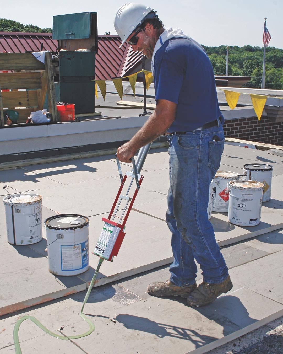 Albion Battery Powered Adhesive Applicator 1500 ml 18 Volt (Battery & Charger Included)