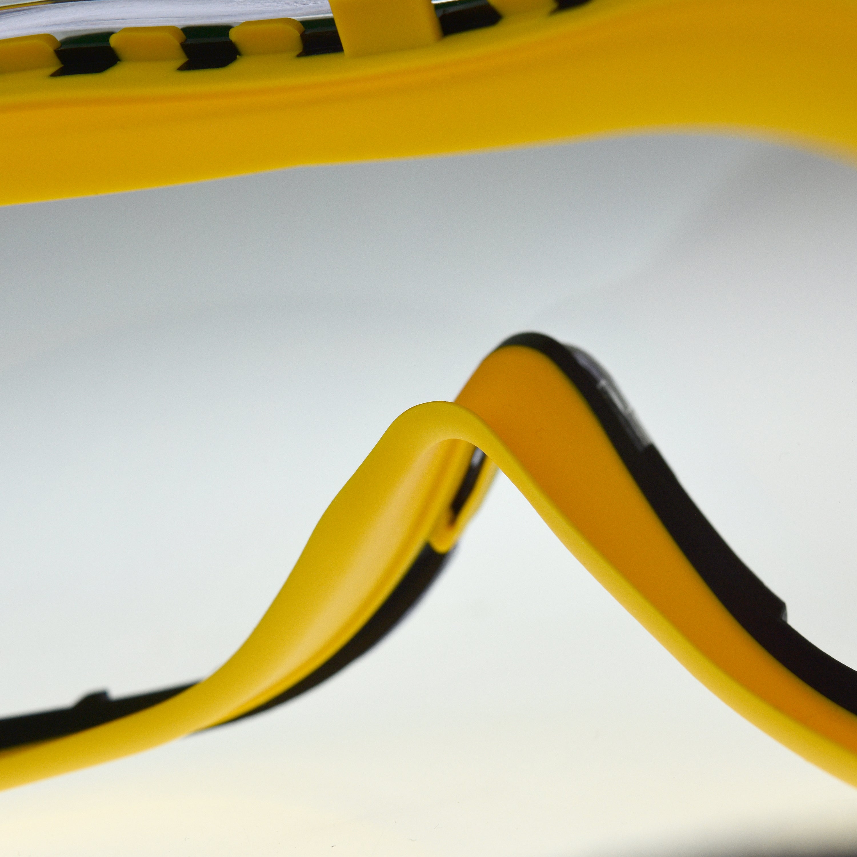 DeWALT Concealer Safety Goggles