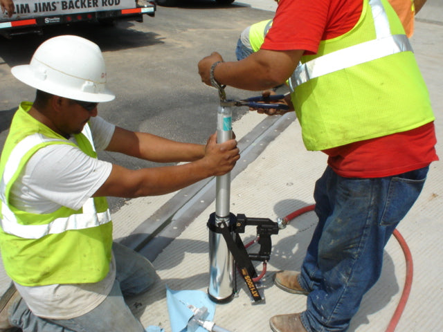 20x20oz AT Line Air Powered Multi-Component Sausage Gun (Suitcase Configuration)