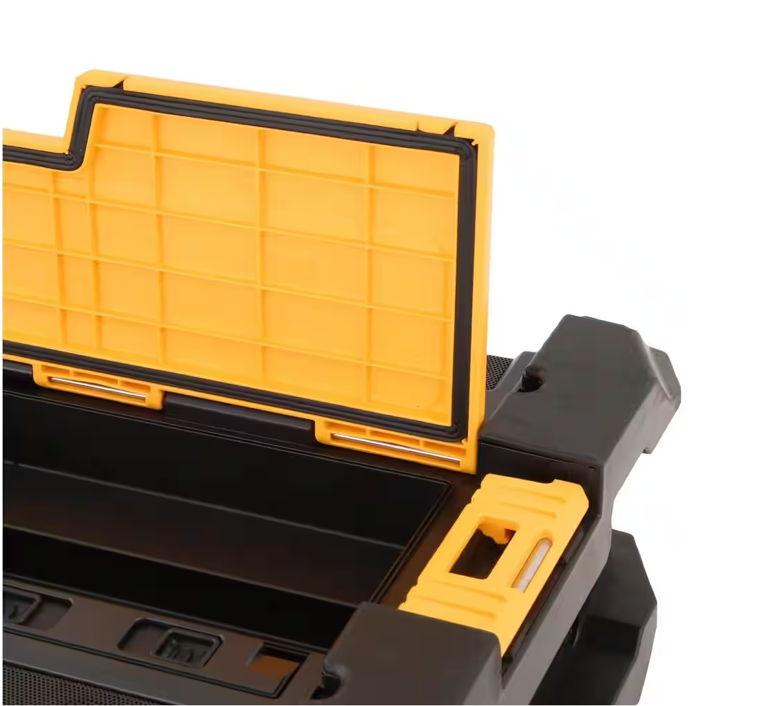 Dewalt Deep Pro 2.0 Radio/Battery Charger DWST08810