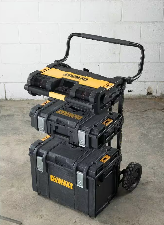 Dewalt Deep Pro 2.0 Radio/Battery Charger DWST08810